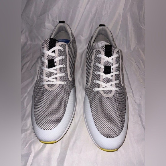 Vince Camuto Two Tone Mesh Shoe Box